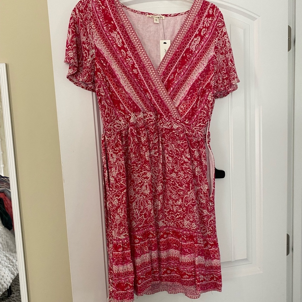 Adorable pink dress- M